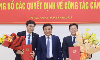 Bản tin 8H: Bộ trưởng Bộ Xây dựng bổ nhiệm lãnh đạo Cục Đường sắt Việt Nam 