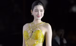 Thanh Thủy, Đỗ Thị Hà đổ bộ thảm đỏ chung khảo Hoa hậu Việt Nam