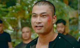 Duy Hưng nổi da gà cảnh NSƯT Hoàng Hải qua đời