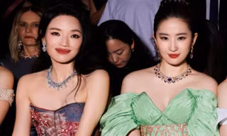 Thư Kỳ bị chèn ép