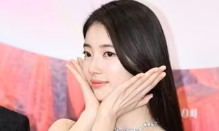 Thảm đỏ Baeksang: Tình đầu quốc dân diện váy cắt xẻ, Kim Soo Hyun lẻ bóng