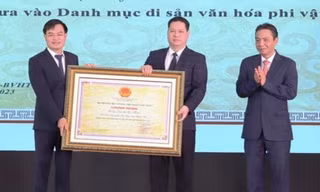 Lễ hội Đền thờ Lê Hoàn đón nhận Di sản văn hóa phi vật thể quốc gia