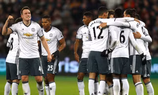 Phil Jones chuẩn bị được M.U gia hạn.