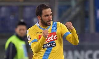 Arsenal quyết chiêu mộ Higuain trong tháng 1 tới.