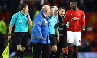 Pogba sẽ bị treo giò ở trận tiếp theo của M.U.