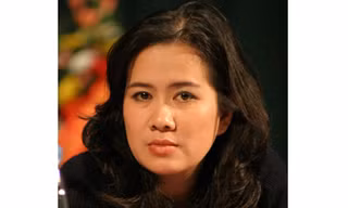 Trong đám đông thiếu một anh hùng