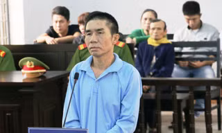 Giết vợ tại tòa, bị cáo Nguyễn Văn Hùng lĩnh án 20 năm tù