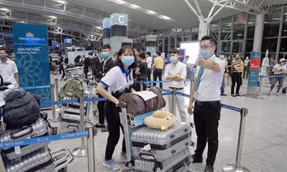 Vé máy bay dịp 2/9 cao chót vót