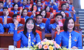 Hai đại biểu nữ được bầu vào Đoàn Chủ tịch tại Đại hội