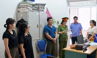 Khởi tố 6 cán bộ trung tâm giáo dục thường xuyên ở Hoà Bình