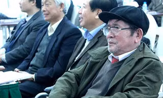 Nhà văn Lê Lựu trong buổi ra mắt quỹ văn học mang tên mình. Ảnh: Mi Ly