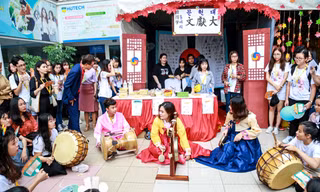 Khám phá những nền văn hóa đặc sắc của các nước phương Đông là điều cuốn hút sinh viên khi theo học ngành Đông phương học