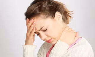 Nên đến gặp bác sĩ nếu thường xuyên bị mệt mỏi bất thường - Ảnh: Shutterstock 