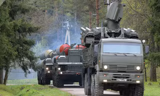 Cận cảnh cuộc thao diễn của Trung đoàn tên lửa S-400