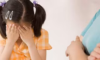 Cháu gái 11 tuổi nói dối bố mẹ… qua nước Anh du học
