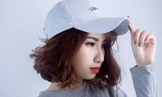 Nữ sinh xinh đẹp không hài lòng dù đã giành học bổng 'khủng'