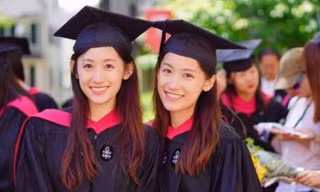 Sun Yumeng và Sun Yutong có thành tích học tập đáng ngưỡng mộ. 