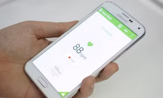 Nhiều smartphone bom tấn giảm giá mạnh tuần qua