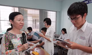 Đừng để học sinh quay lưng với môn sử