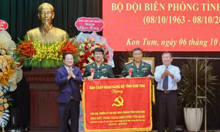 Bộ Quốc phòng tặng Bằng khen cho Bộ đội Biên phòng Kon Tum