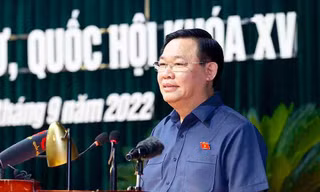 Chủ tịch Quốc hội Vương Đình Huệ trả lời cử tri huyện Thủy Nguyên (TP Hải Phòng).