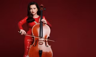 Nghệ sĩ cello Hà Miên chinh phục đường chạy 21km tại Côn Đảo 