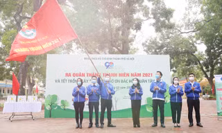 lễ ra quân Tháng Thanh niên năm 2021 và Tết trồng cây xuân Tân Sửu diễn ra sáng 28/2, tại huyện Sóc Sơn, Hà Nội.