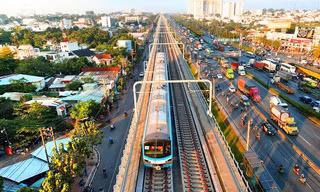 Có được mang theo thú cưng, ván trượt hay xe đạp gấp khi đi Metro không?