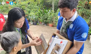 Các chiến sĩ Đại học Y Dược TP.HCM tích cực hoạt động tại mặt trận Củ Chi