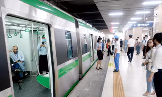 Sau khi tiếp nhận và đưa vào khai thác, Hà Nội sẽ mở cửa miễn phí cho người dân đi tàu Cát Linh - Hà Đông trong 15 ngày.