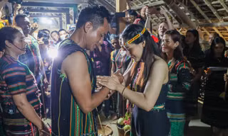 Lễ cưới truyền thống của dân tộc M'nông diễn ra như thế nào?