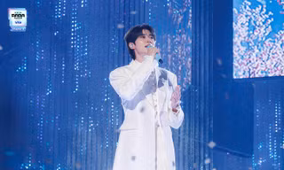 MAMA 2024: Byeon Woo Seok xé phim bước ra, mang Sudden Shower "dỗ ngọt" fan
