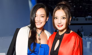 Triệu Vy, Thư Kỳ đẹp lộng lẫy tại Paris Fashion Week