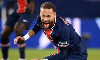 Neymar thường xuyên dính chấn thương ở PSG.