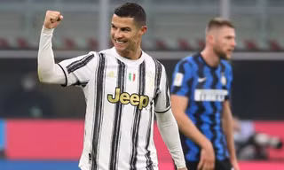 Cristiano Ronaldo từng thổ lộ anh muốn chơi bóng đỉnh cao đến năm 40 tuổi.