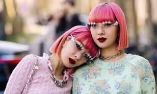 Tuần lễ thời trang Paris: Những bức ảnh street style thể hiện cá tính mạnh mẽ