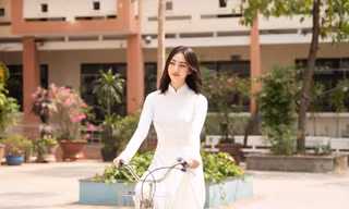 Lương Thuỳ Linh ‘gây thương nhớ’ với tà áo dài nhưng vì sao V-net lại ‘réo tên’ Tăng Thanh Hà?