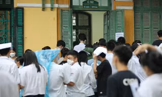 Phát hiện thi hộ tại kỳ thi đánh giá năng lực ngoại ngữ: Nhà trường nói gì?