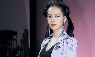 Hoa hậu Thanh Thủy mặc cá tính diễn catwalk ở Tuần lễ Thời trang Seoul