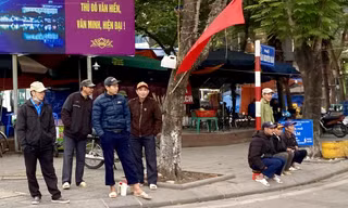 Chợ lao động hắt hiu