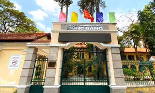 Tình hình sức khỏe của nam sinh bị thầy giáo dùng ăng-ten đánh gây chấn thương bả vai