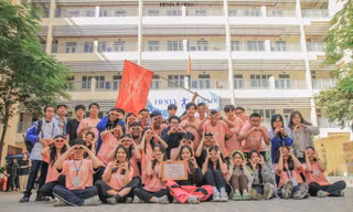 Hà Nội: "Bữa tiệc" vũ đạo hoành tráng Flashmob Day của teen THPT Chuyên Sư phạm