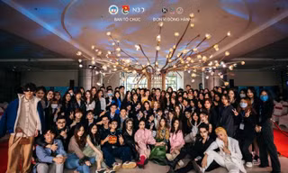 Sinh viên NEU mang đến nguồn cảm hứng thời trang độc đáo qua mini fashion show "SAUVÉE"