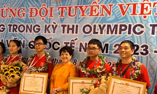 4 học sinh giành Huy chương Olympic Thiên văn và Vật lí Thiên văn quốc tế năm 2023
