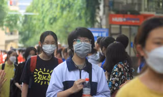 Điểm chuẩn vào trường THPT chuyên Khoa học Xã hội và Nhân Văn: Cao nhất lên đến 33,5 điểm