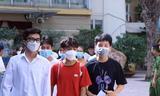Điểm chuẩn vào lớp 10 của 4 trường chuyên tốp đầu Hà Nội: Trường nào lấy điểm cao nhất?