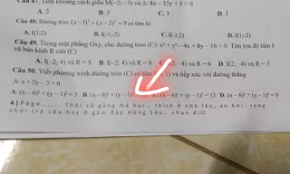 Cô giáo động viên học sinh một câu trong đề kiểm tra, đọc xong ai cũng ấm lòng!
