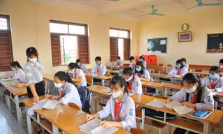 Hà Nội cho học sinh trở lại trường từ 8/11, khối lớp nào được tới trường học trực tiếp?