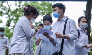 NÓNG: Nhận định và đáp án tham khảo môn Toán của kỳ thi Tốt nghiệp THPT 2021 đợt 1