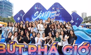 Hoa hậu Đỗ Thị Hà chia sẻ kinh nghiệm giúp sinh viên lọt "mắt xanh" nhà tuyển dụng
